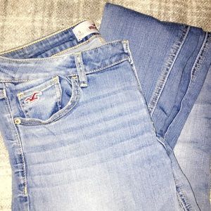 Hollister Jeans- Size 9